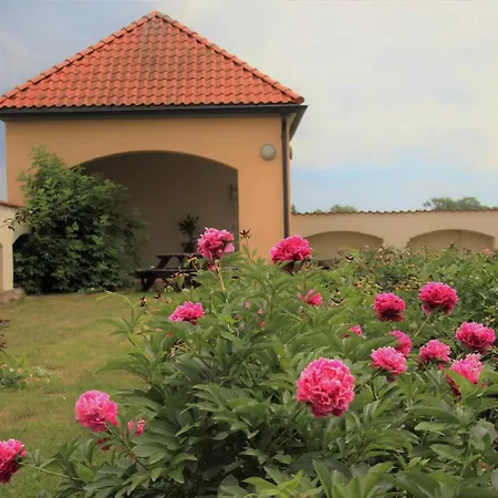 Blankenfeldes Muiza Hotel Tērvete